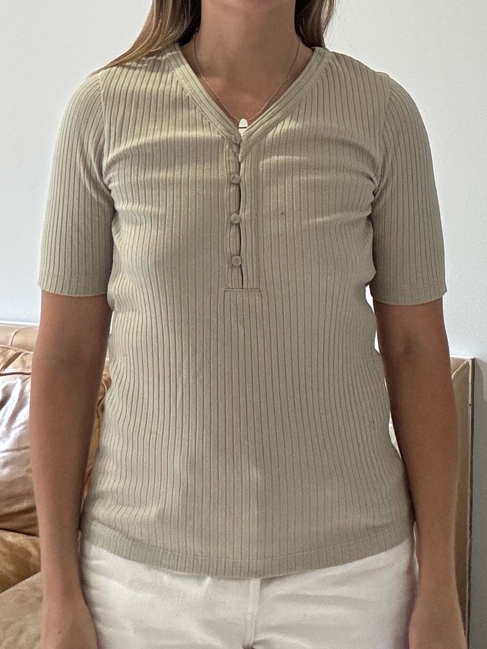 Club Monaco Ribbed Henley Short-Sleeve Top in Sage Green